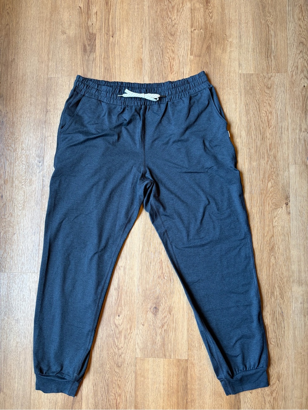 Vuori Women’s Performance Jogger Blue Heather L